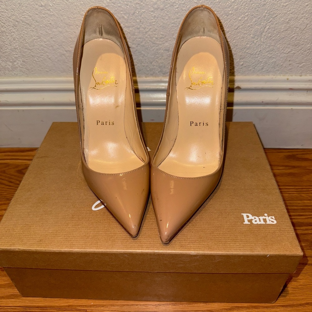 Christian Louboutin So Kate